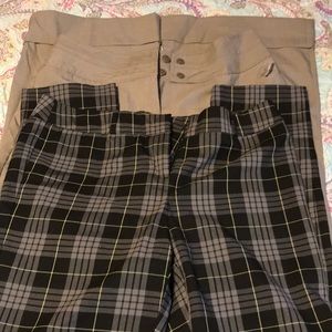 2 Worthington women size 4-4p Dress Pants